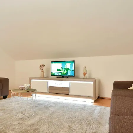 Apartment Rafaela *